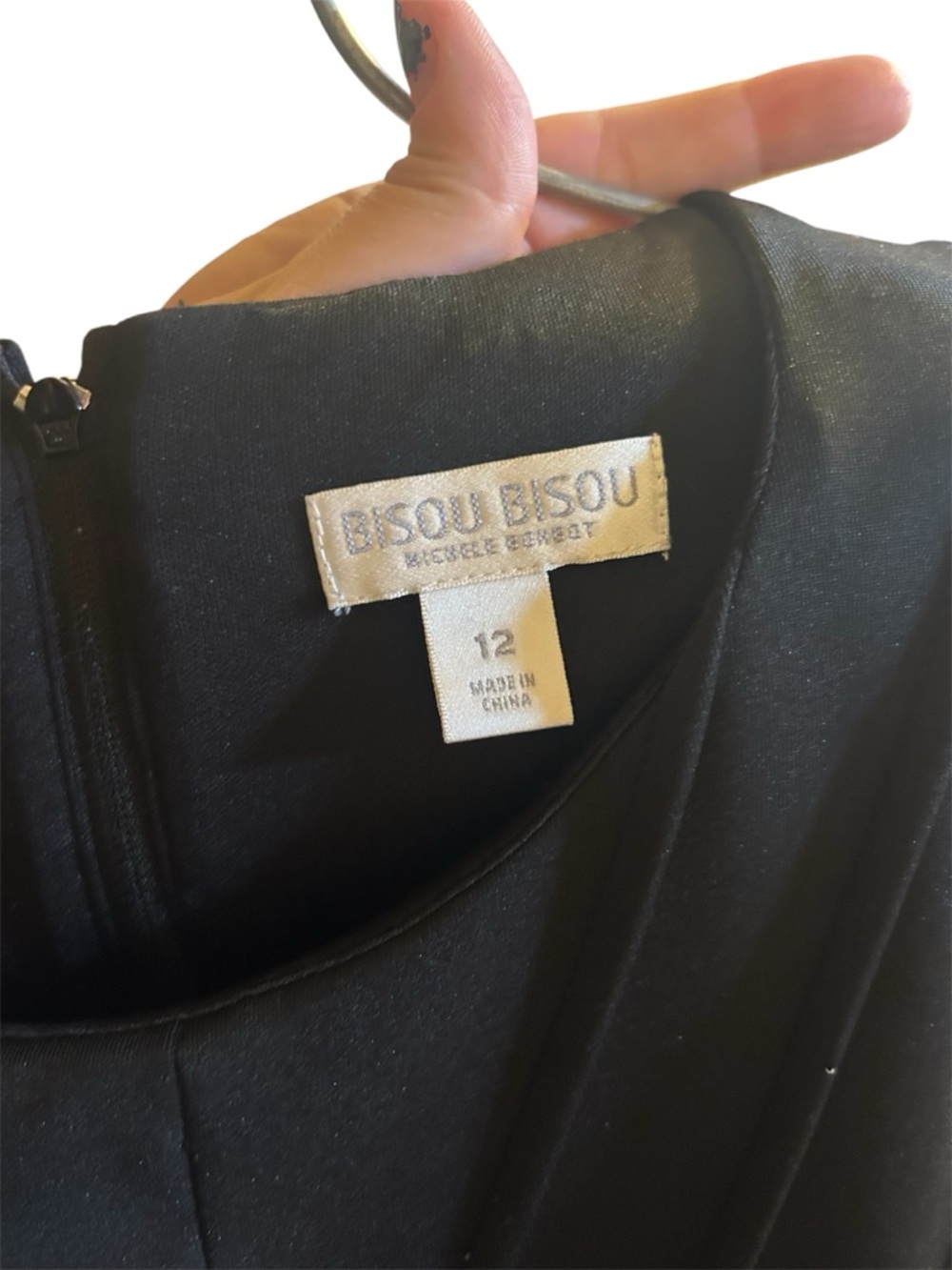 Bisou Bisou Black Pleated V-Detail Sleeveless Mini Dress size 12 - Picture 6 of 6